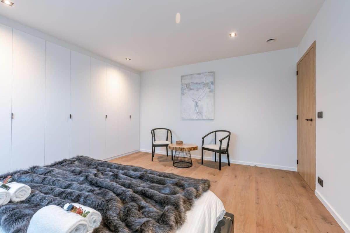 בירנם Huswell - Luxurious Apartment With Parking מראה חיצוני תמונה