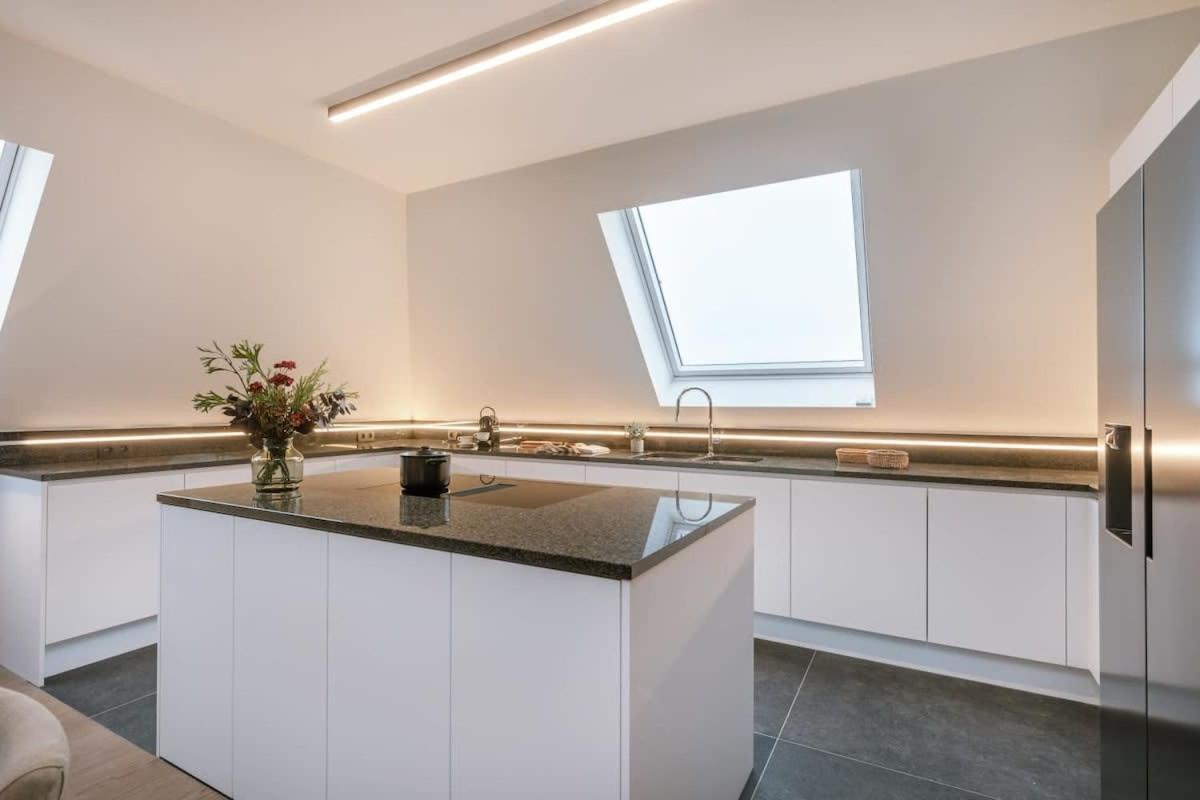 בירנם Huswell - Luxurious Apartment With Parking מראה חיצוני תמונה