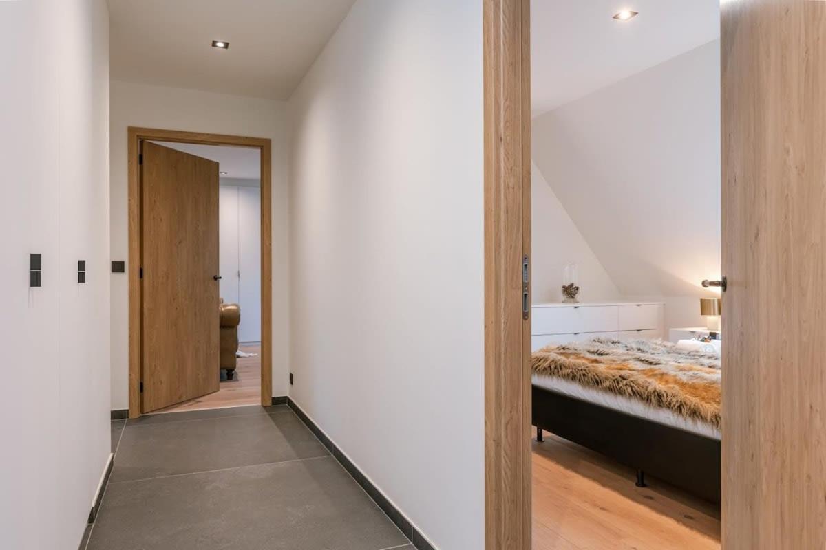 בירנם Huswell - Luxurious Apartment With Parking מראה חיצוני תמונה